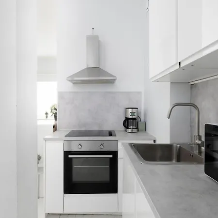 Apartment Stylish And Renovated In Punavuori Helsinki